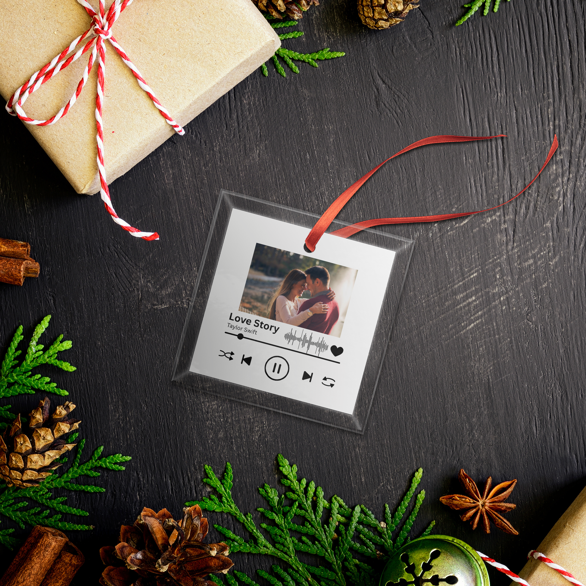 custom_Glass_Ornament_-_Square_Square_Lifestyle02_Mockup.png